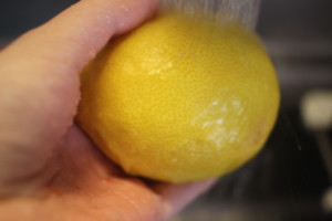 【国内産・外国産別】レモンの洗い方5選