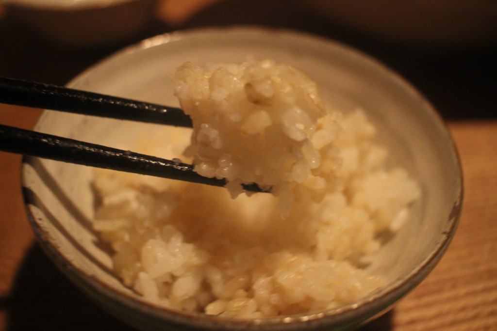 炊き上がったファンケルの発芽米