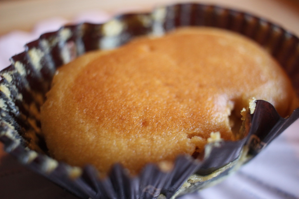 【ヤマザキ製パン】安納芋蒸しケーキのとろけるプリンの見た目