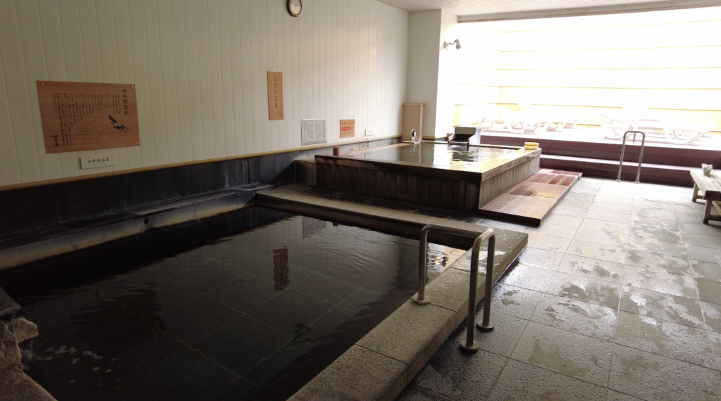 博多の万葉の湯は2種類の温泉でリラックス