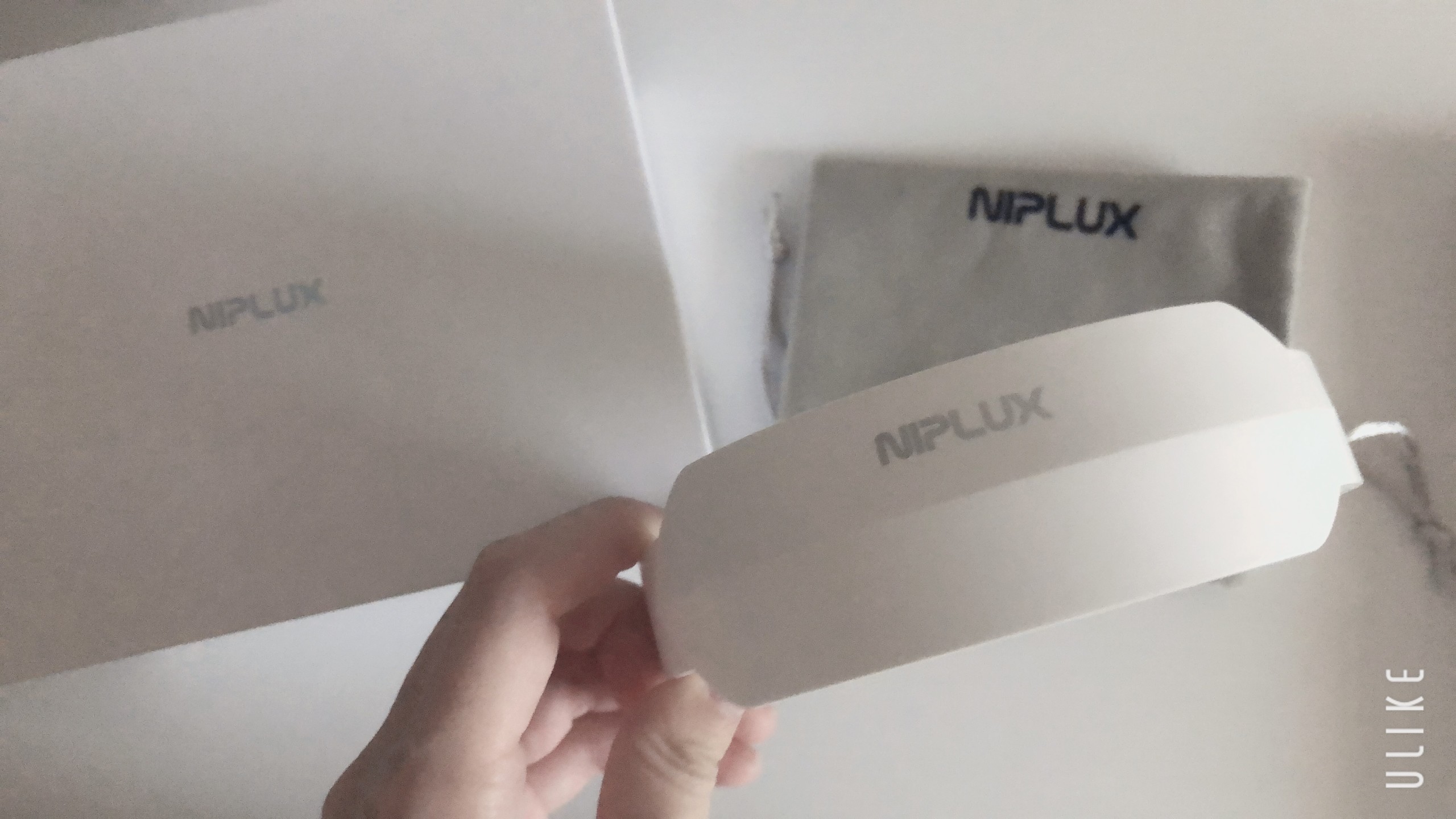 NIPLUX(ニップラックス)のネックリラックスプラスを使ってみた！使い方 