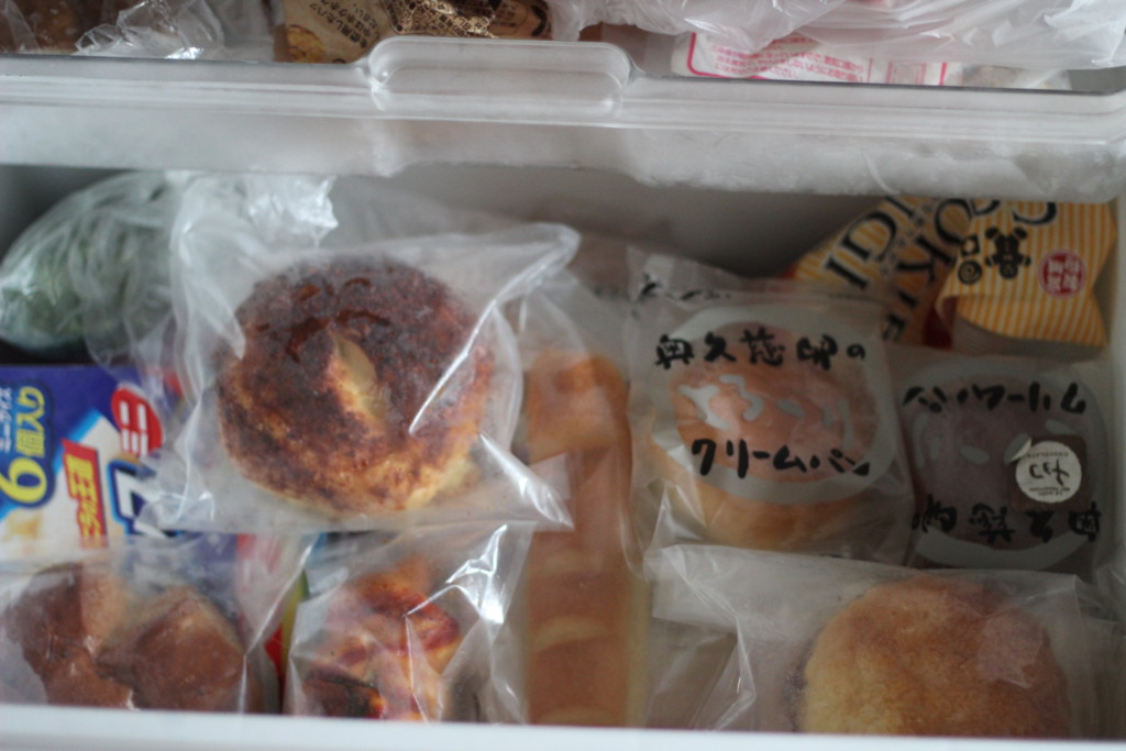 神戸屋のパンサブスク「毎月PANDA！」を冷凍庫へ入れてみた！