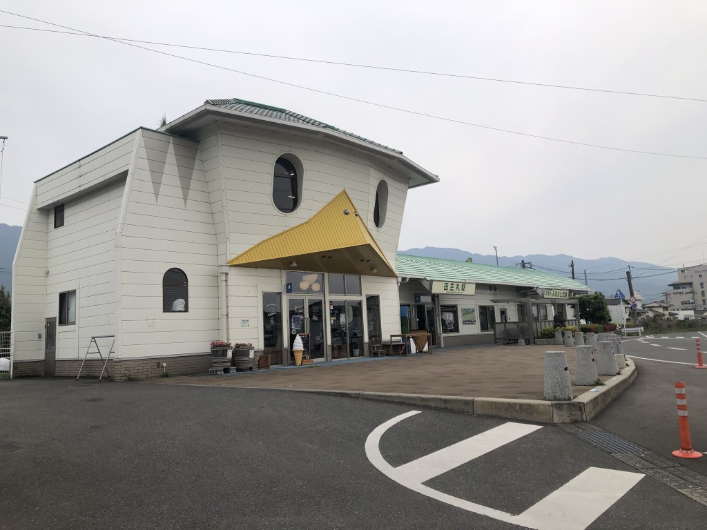 駅舎がカッパ!? KAPATERIAカフェでランチ・お土産も楽しめる田主丸駅ってどんなところ？