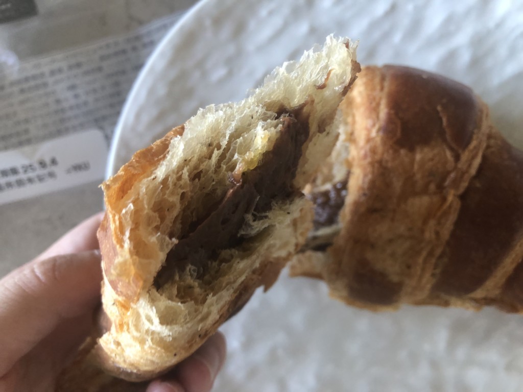 ファミマ新作「アールグレイクロワッサン（ショコラオレンジ）」の気になるお味は？