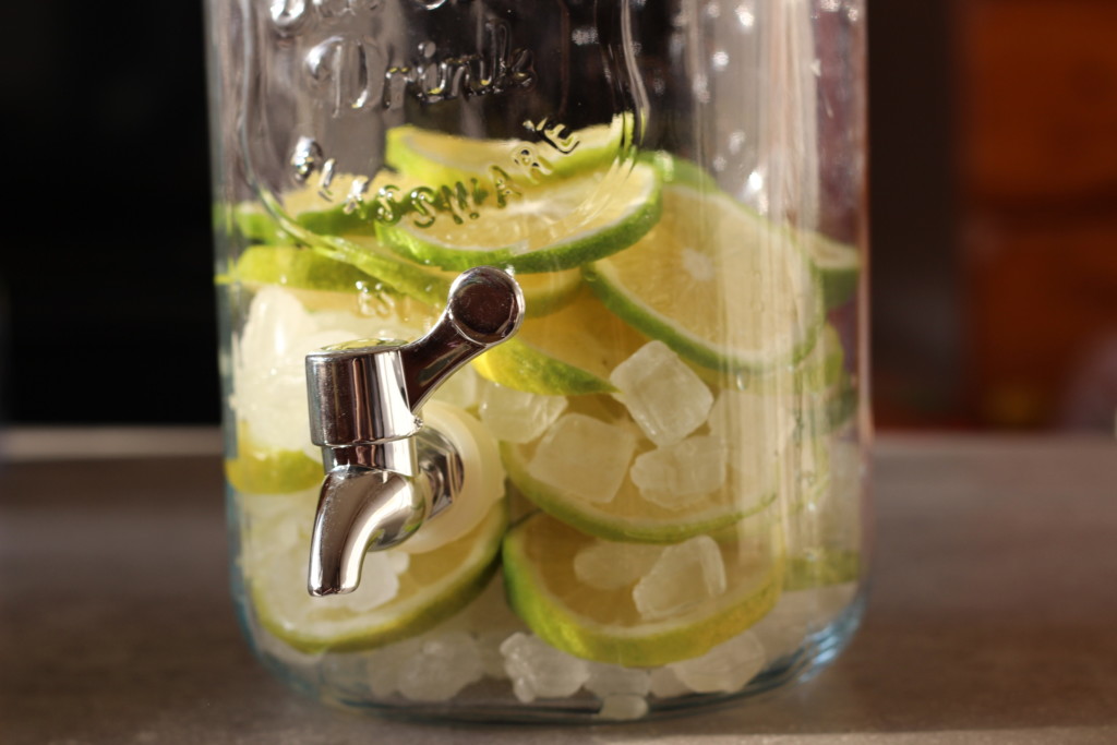 苦くない！レモネードレモン×氷砂糖で作る「本格レモンシロップ」の作り方③瓶に詰めて完成