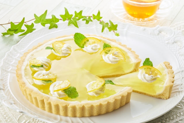 苦くない！レモネードレモン×氷砂糖で作る「本格レモンシロップ」の活用方法